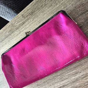 Vintage hobo magnet closure wallet clutch